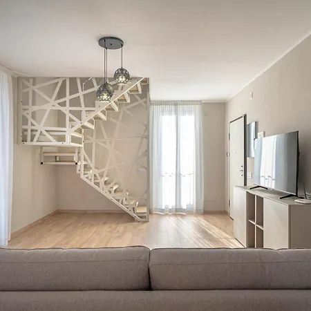 Square Of * קוליקו