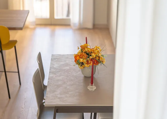 Appartement Square Of *