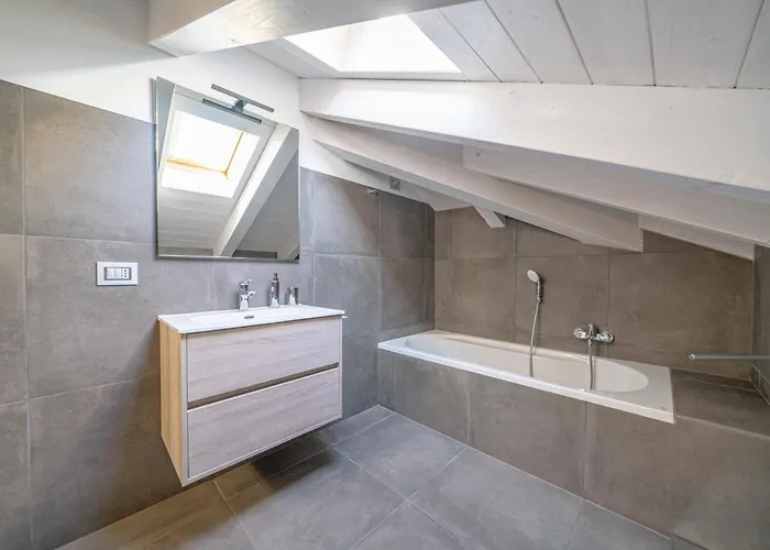 Appartement Square Of *